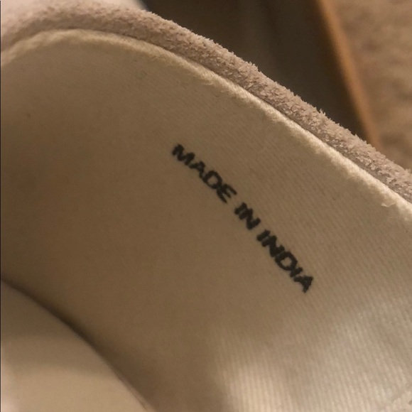 URBAN OUTFITTERS Becky Suede Ivory Pointed Mule - Picture 8 of 8